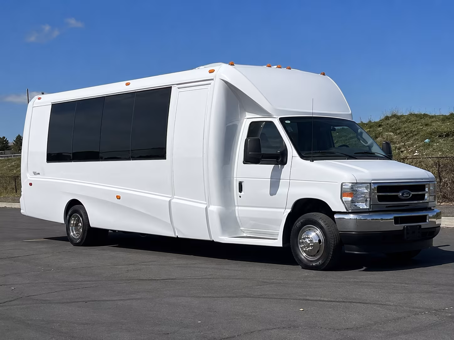 Pomona Homecoming & Prom Party Bus Rentals